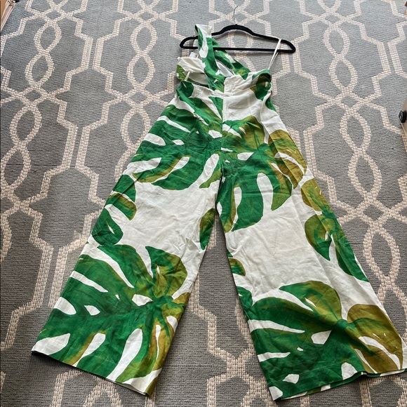 NWT FARMRio White Monstera One Shoulder Jumpsuit - Picture 7 of 8